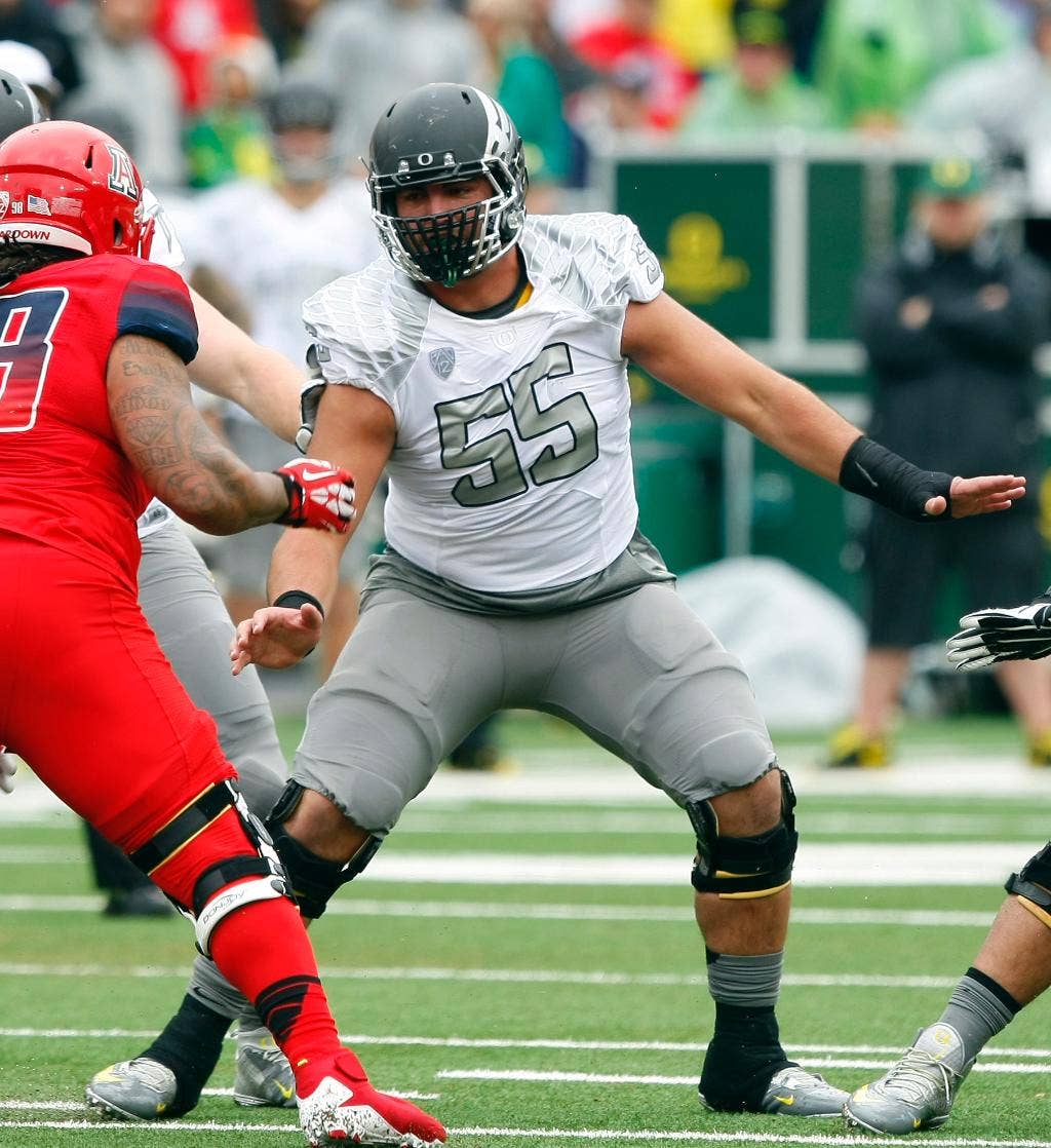 C Hroniss Grasu returns to lead No. 3 Oregon's offense Fox News